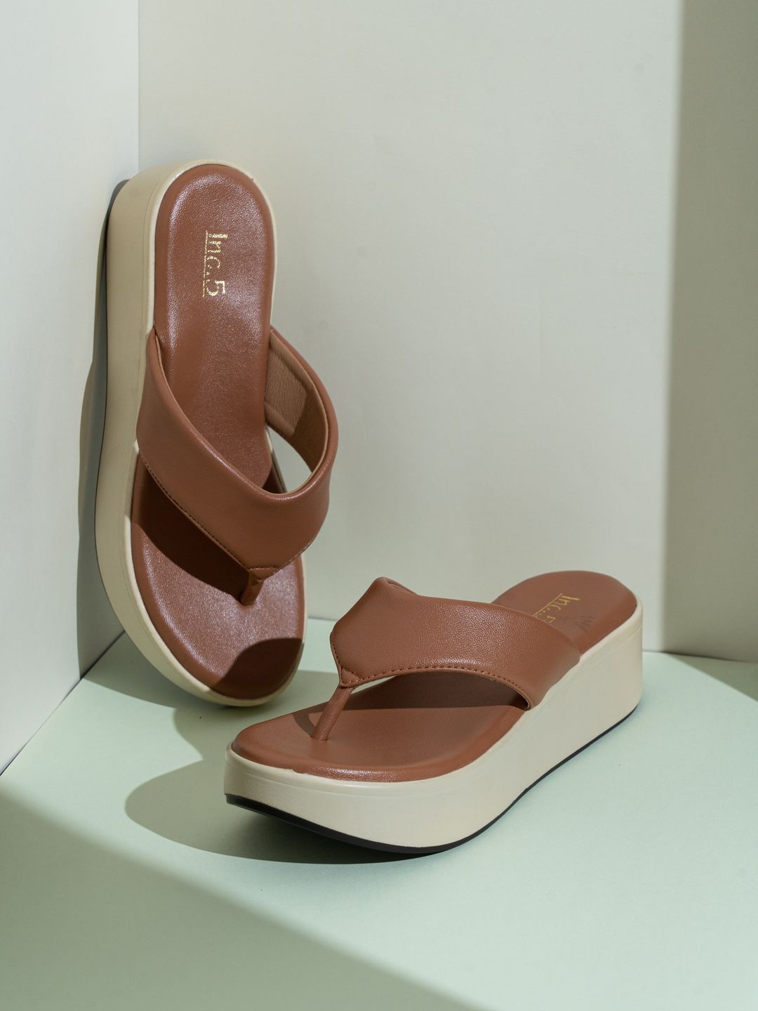 

Inc 5 Flatform Sandals, Tan