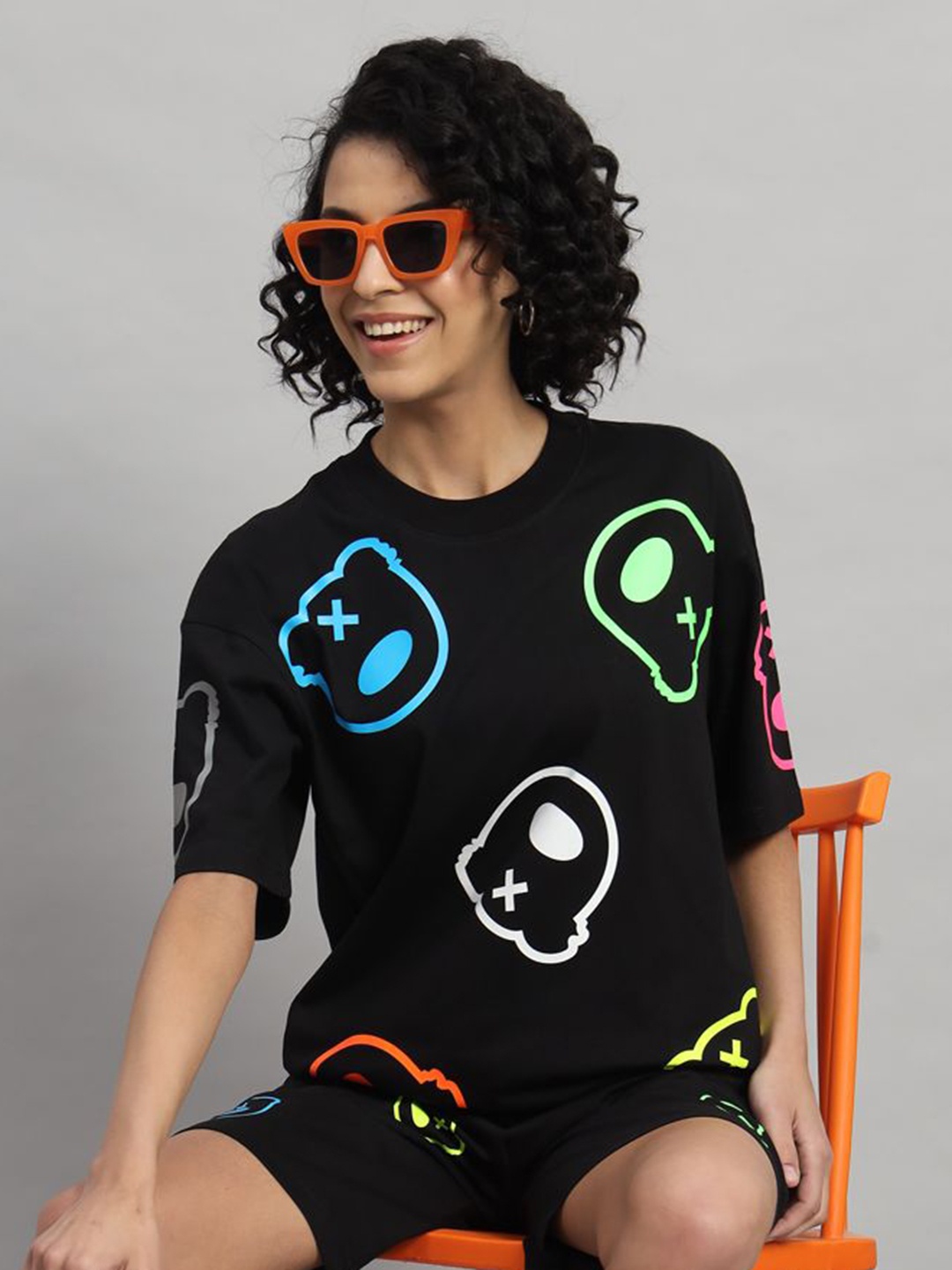 

GRIFFEL Women Printed Applique T-shirt, Black
