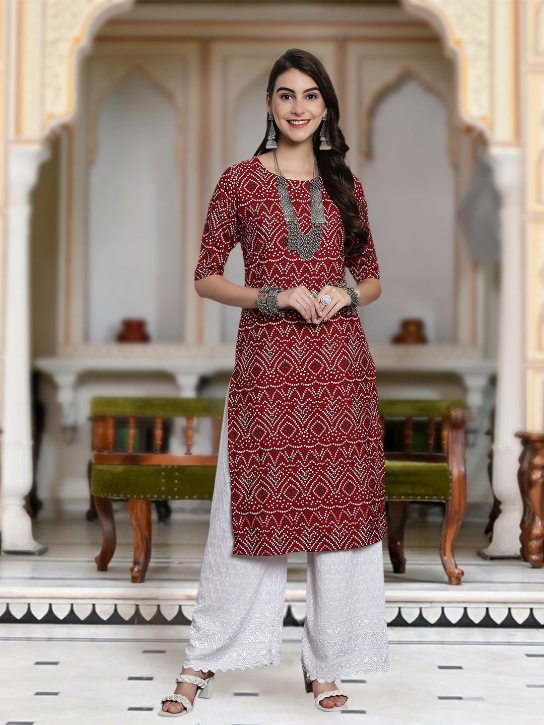 

Moda Rapido Floral Printed Round Neck Straight Kurta, Maroon