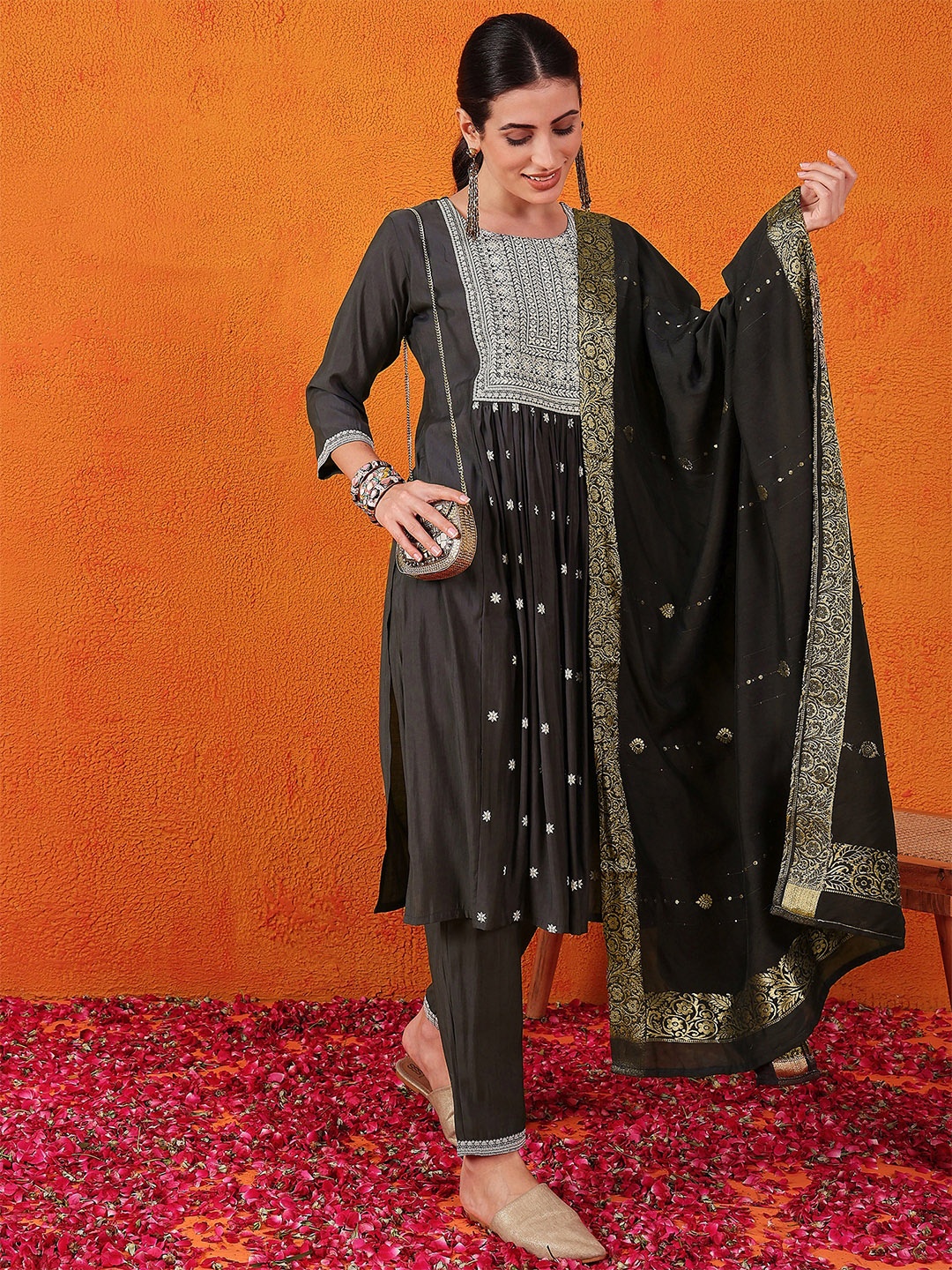 

Sangria Woven Design Kurta With Trousers & Dupatta, Black