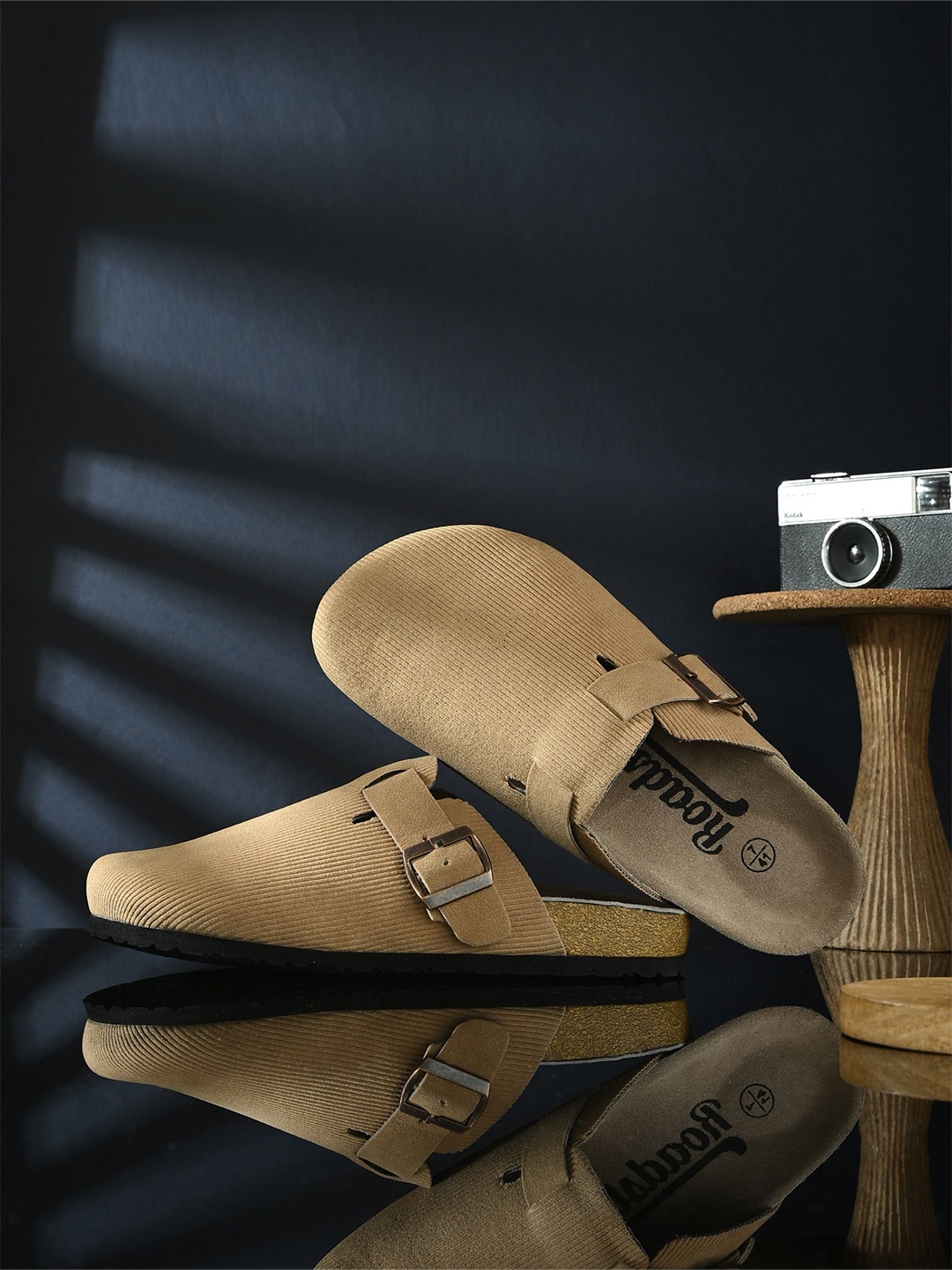 

The Roadster Lifestyle Co Men Casual Shoe Style Sandals, Beige