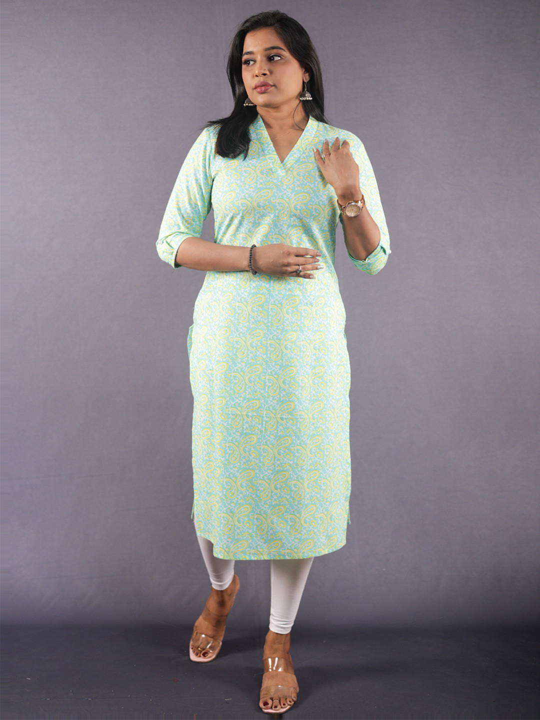 

ZARIA Paisley V-Neck Straight Kurta, Green