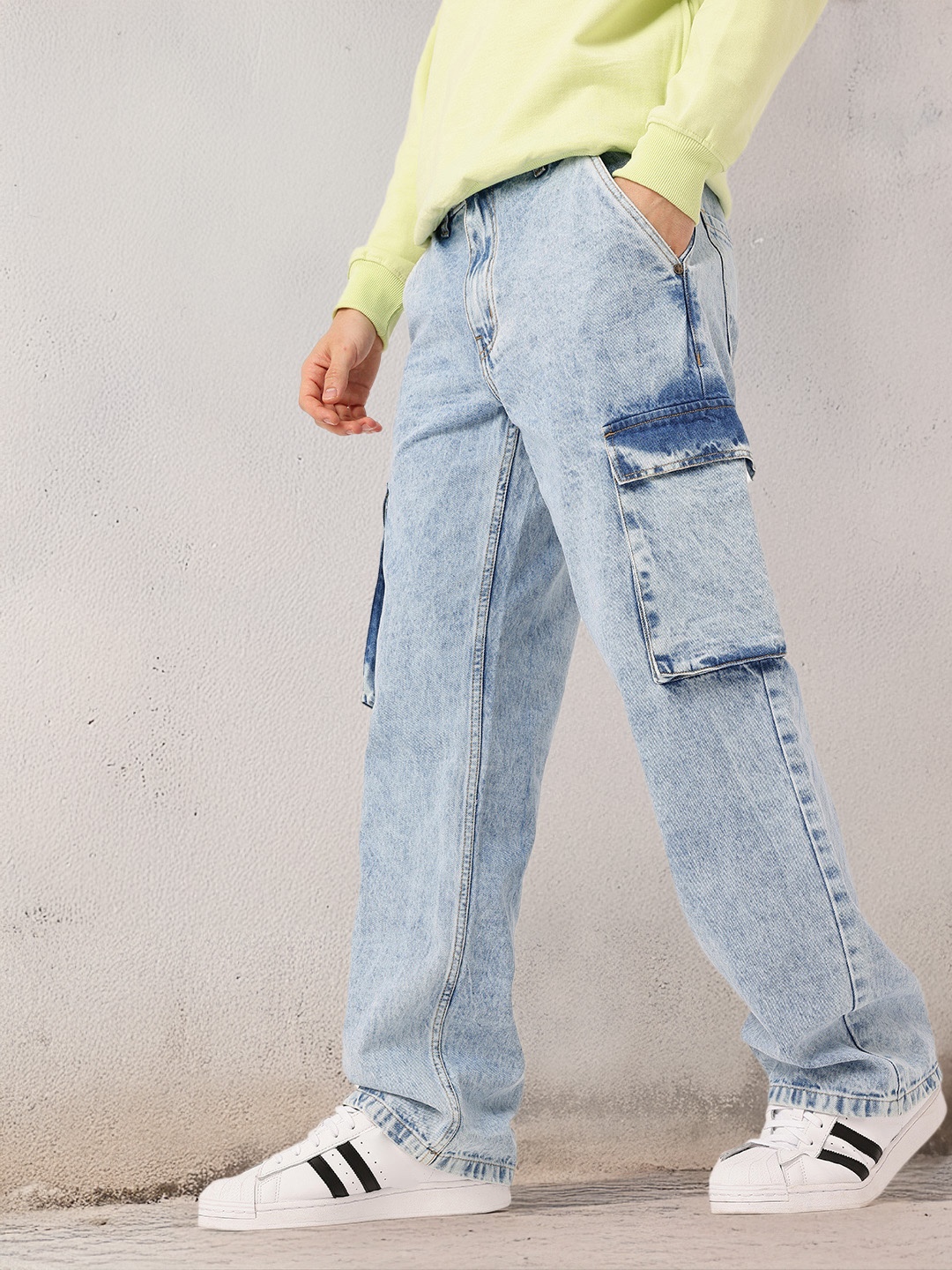 

Kook N Keech Men Street Heavy Fade Relaxed Fit Cargo Jeans, Blue