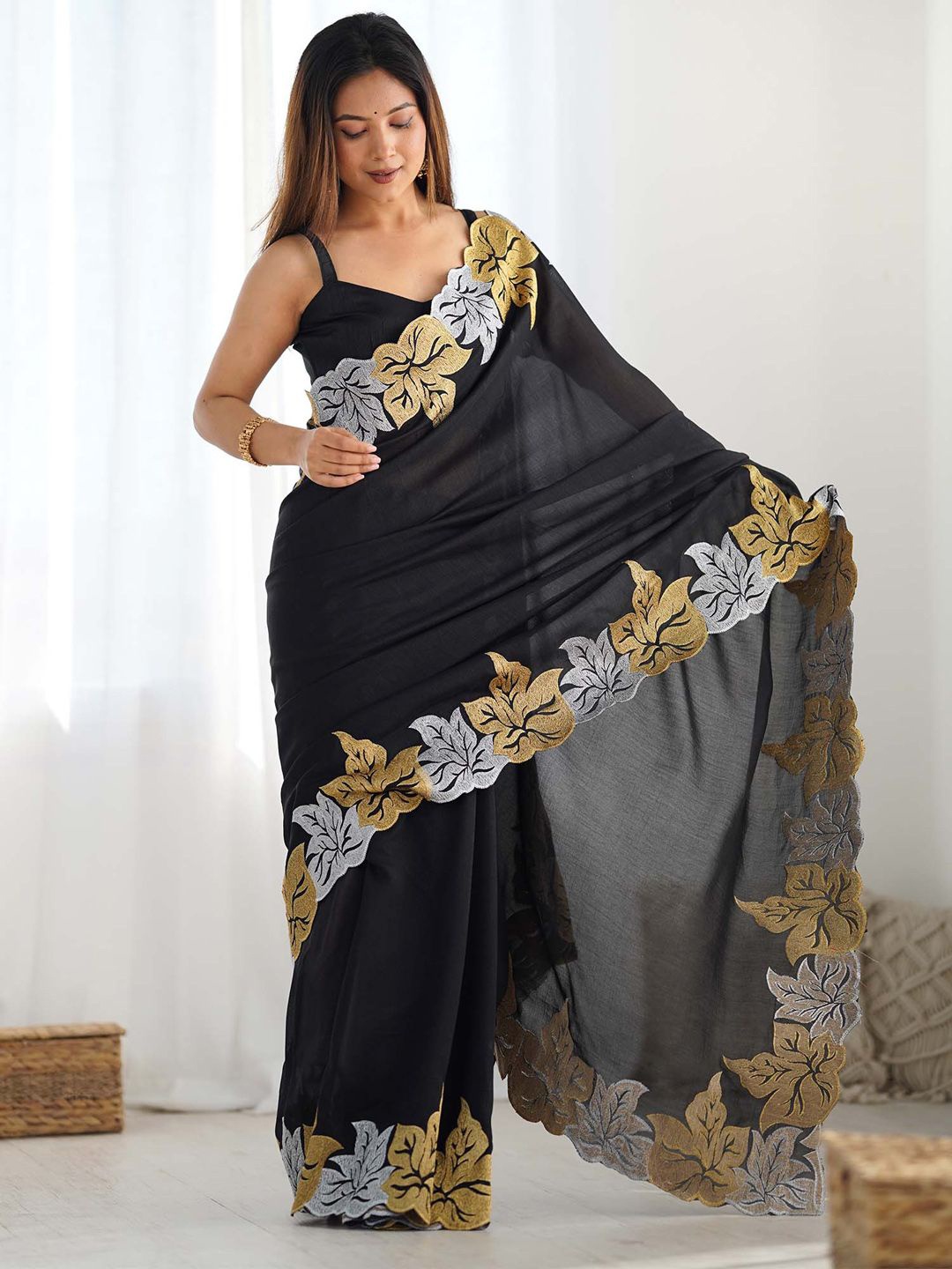 

Anouk Floral Zari Silk Blend Saree, Black