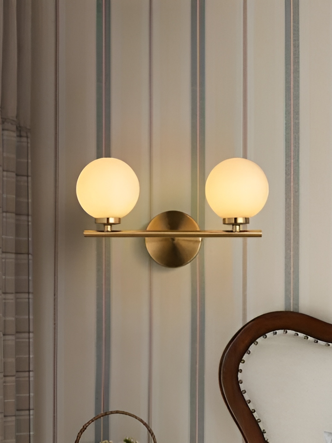 

GAUVIK Gold-Toned & White Metal Spherical Shaped Wall Lamp