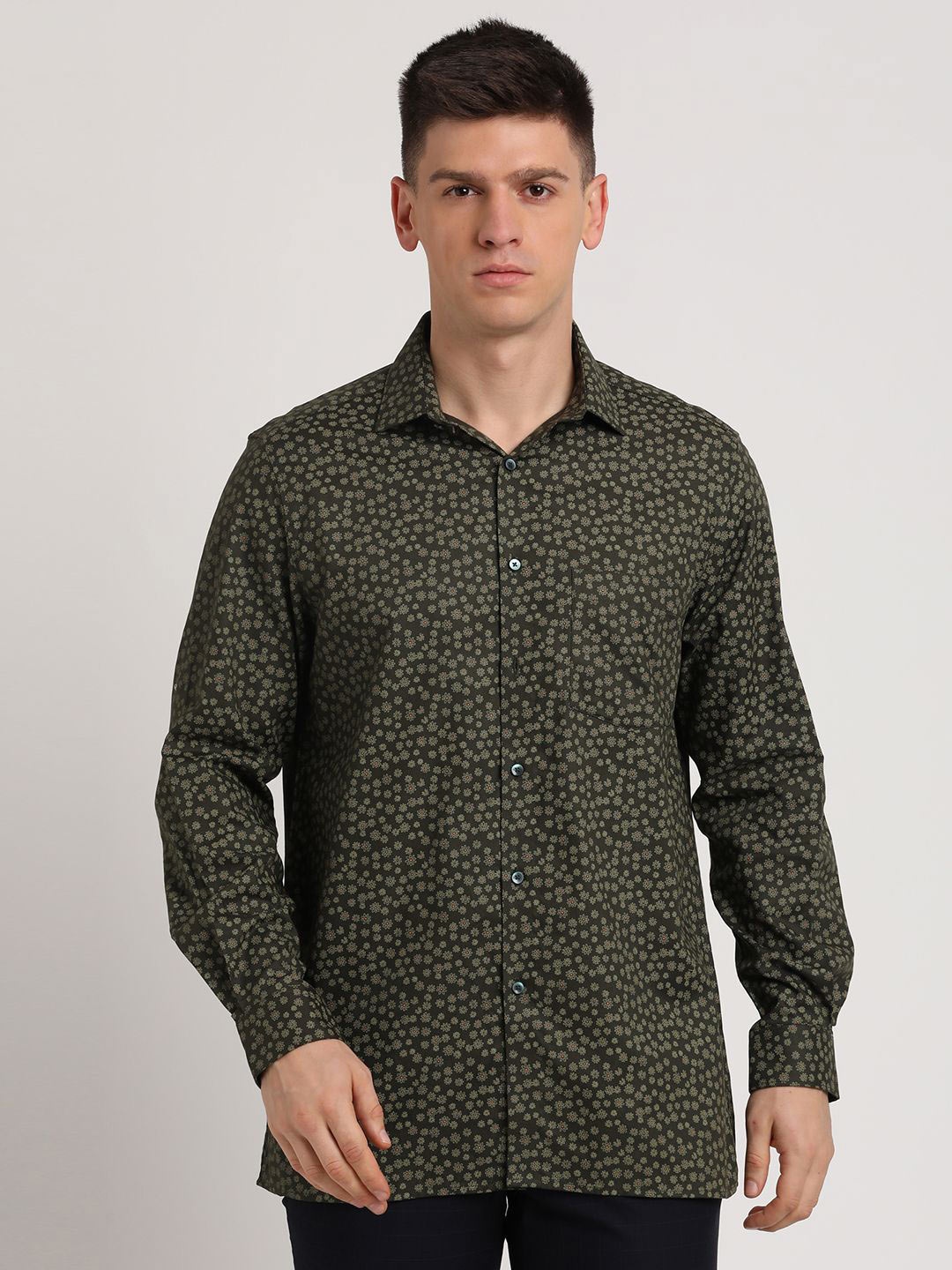 

Turtle Men Classic Floral Opaque Printed Formal Shirt, Green