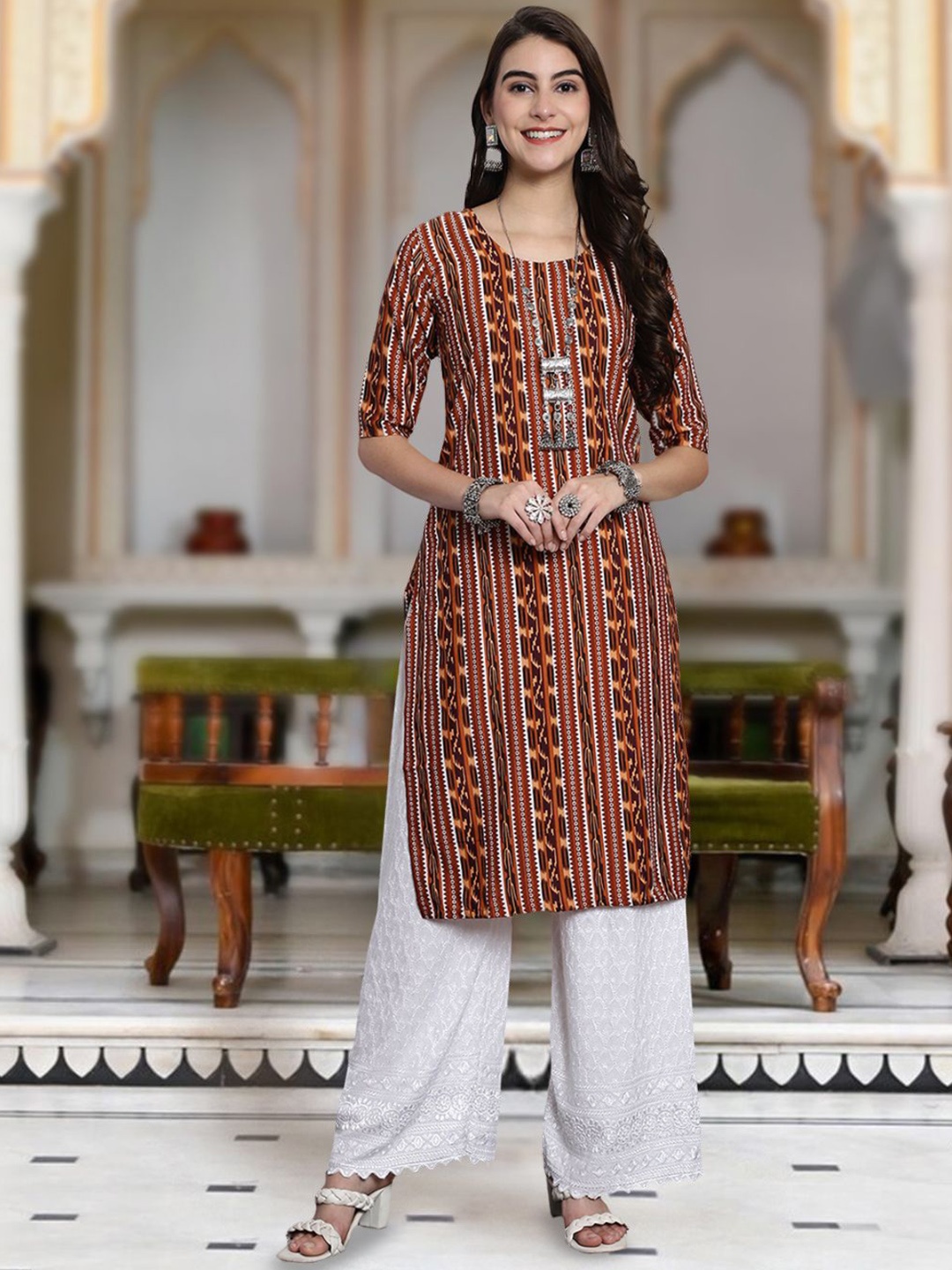 

Moda Rapido Geometric Printed Round Neck Straight Kurta, Brown