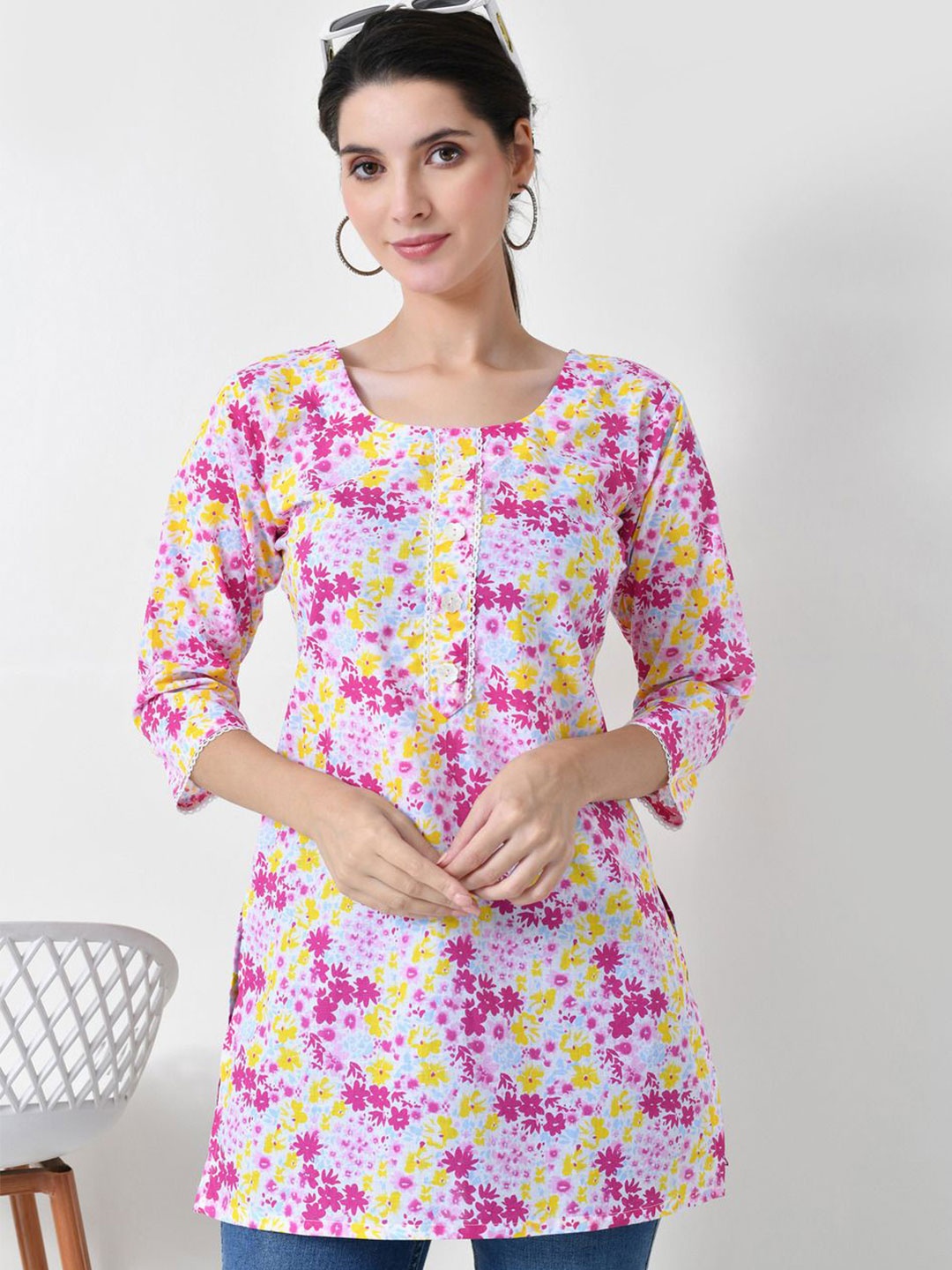 

LIBOZA Floral Printed Pure Cotton Kurti, Pink