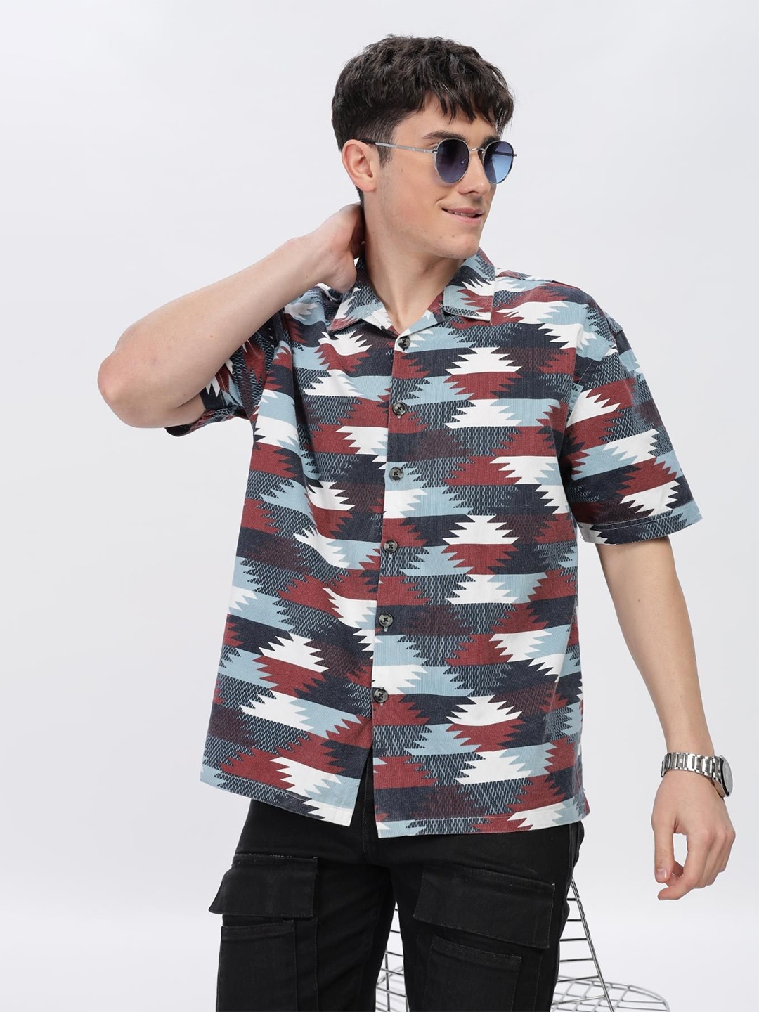 

COLOR HUNT Men Modern Opaque Printed Casual Shirt, Blue
