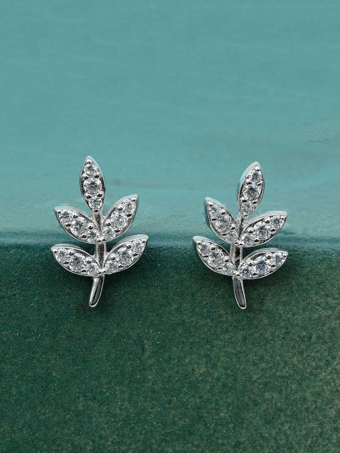 

MAIRA 925 Sterling Silver Rhodium-Plated Cubic Zirconia Studded Leaf Shaped Studs