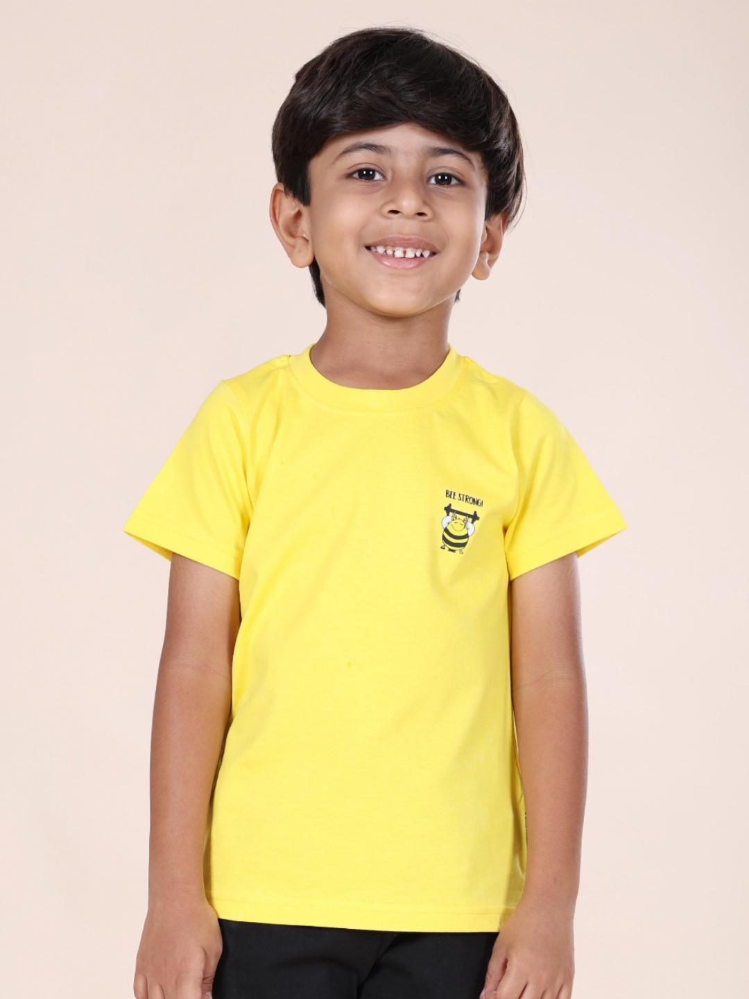 

KiddoPanti Boys Printed Pockets T-shirt, Yellow