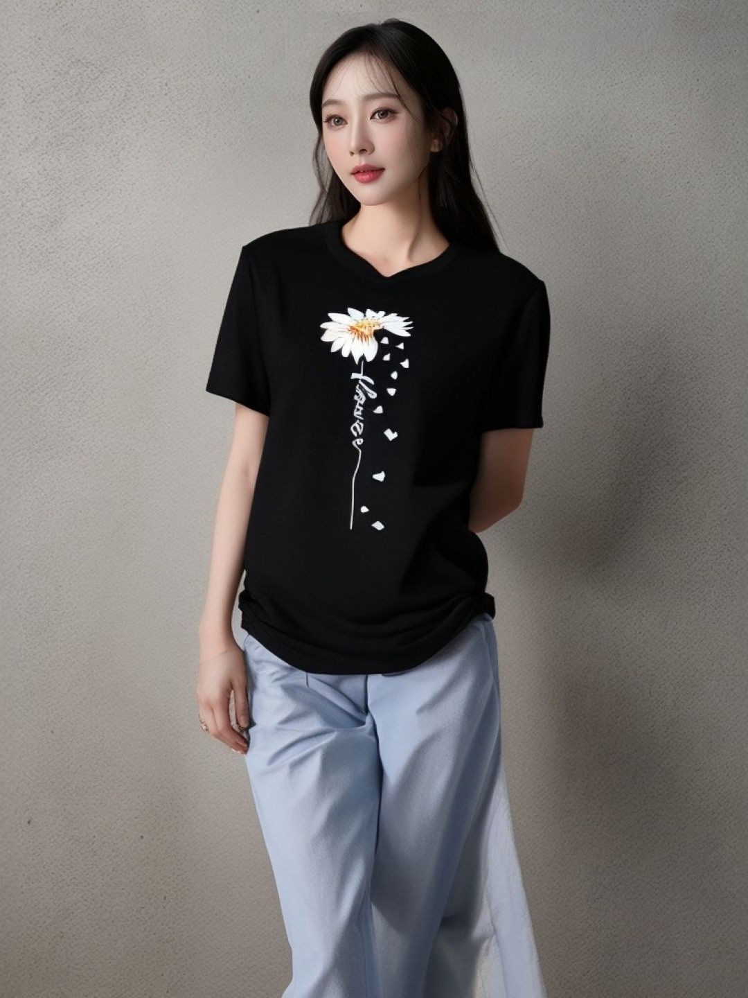 

StyleCast Women Printed V-Neck T-shirt, Black