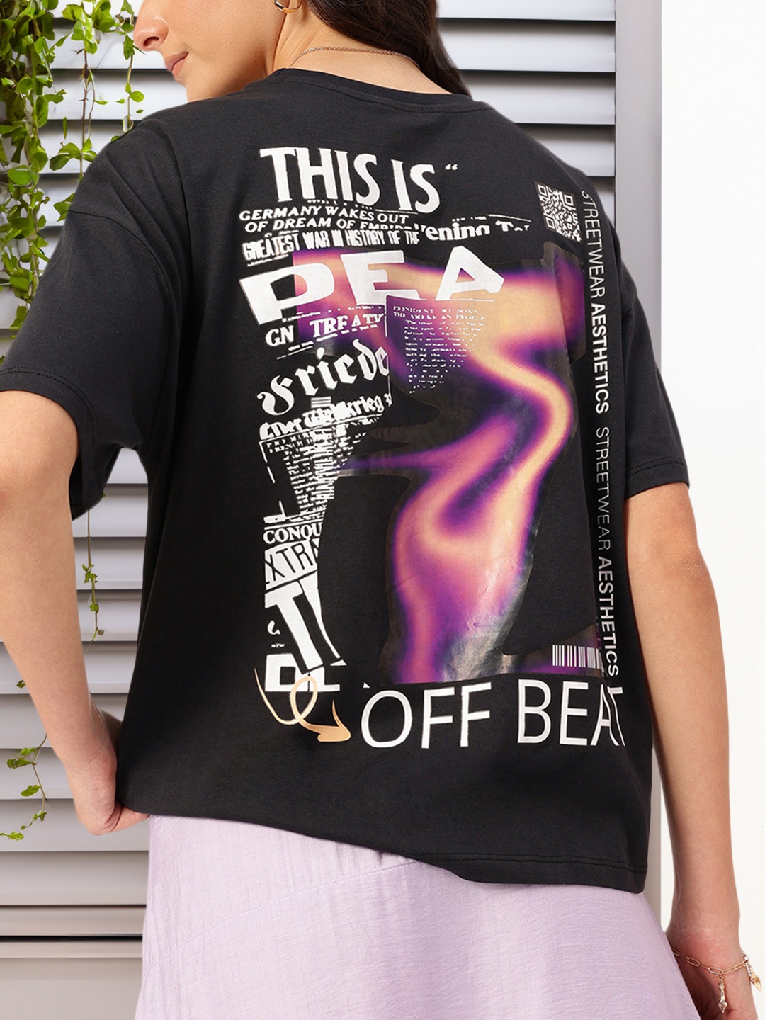 

DressBerry Cosmic Vibes Printed Relaxed Fit T-shirt, Black