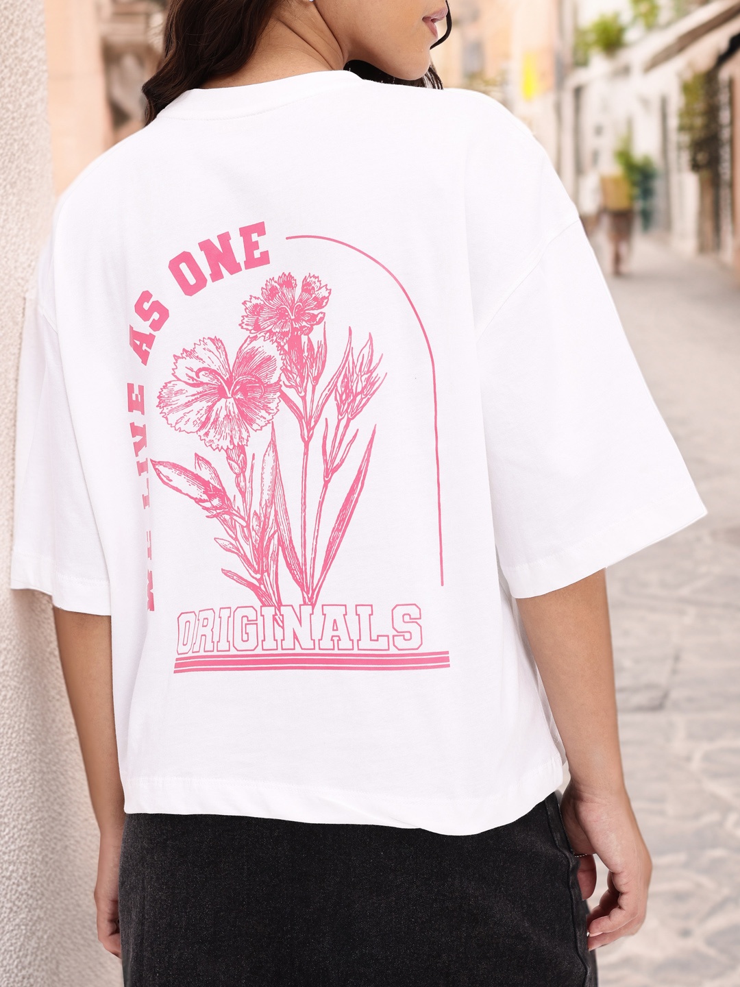 

DressBerry Edgy Flowers Touch Printed Oversized T-Shirt, White