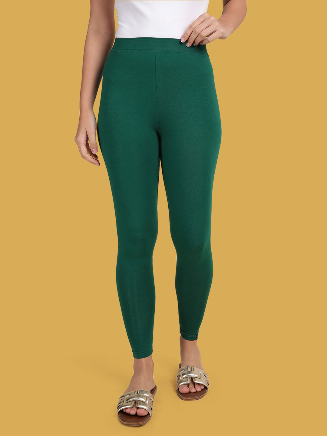 

TWIN BIRDS Women Green Mid-Rise Ankle-Length Leggings