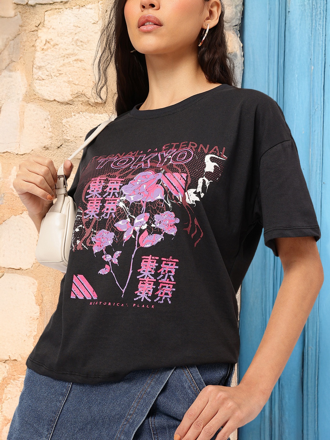 

DressBerry Street Savvy Printed Drop Sleeves Relaxed Cotton Tee, Black
