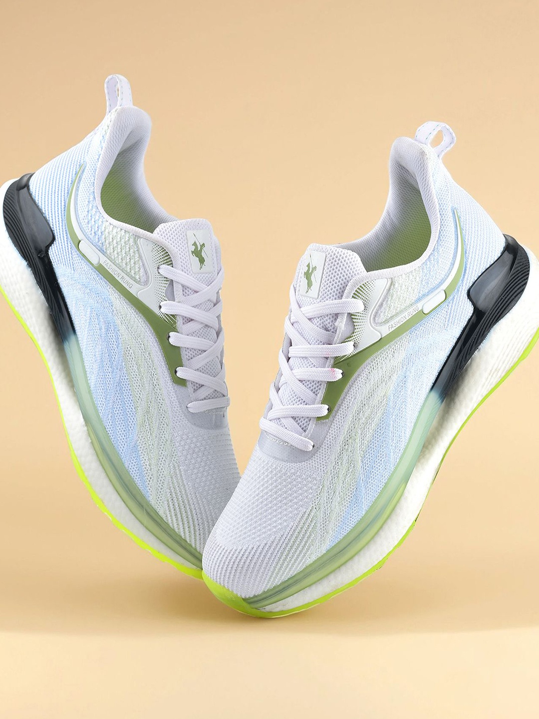 

Cantabil Men Textile Running Shoes, White