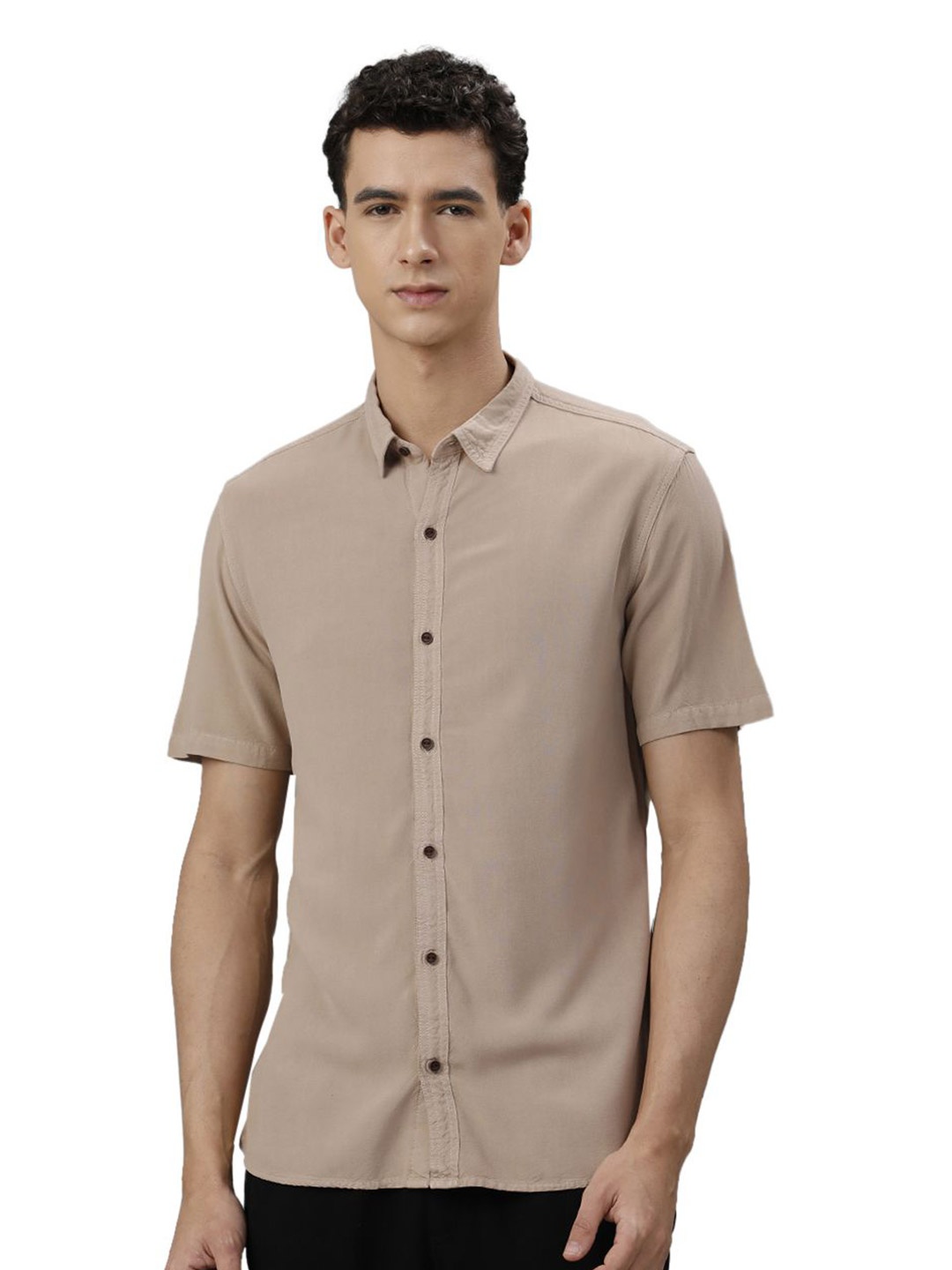 

IDENTITI Men Slim Fit Opaque Casual Shirt, Beige