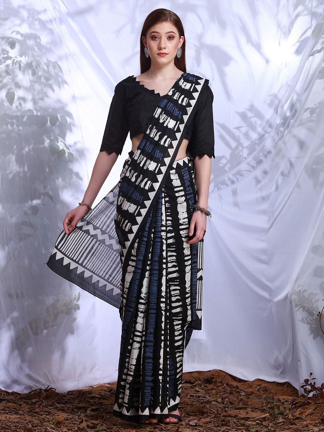 

Anouk Rustic Silk Blend Bagru Saree, Black