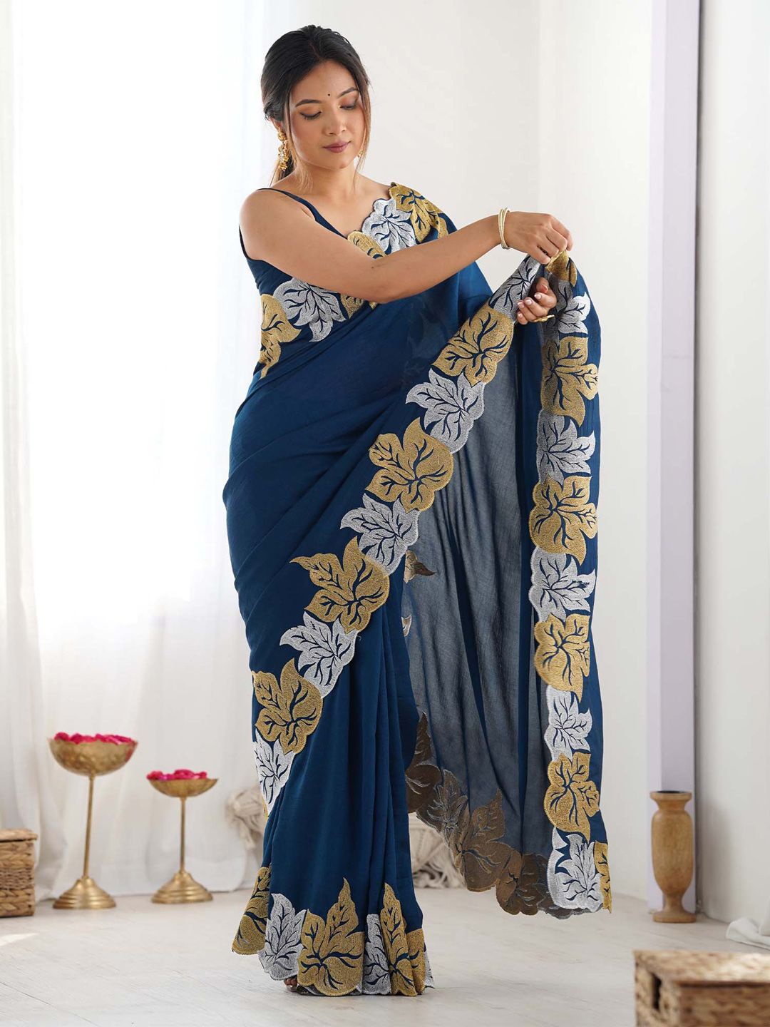 

Anouk Floral Zari Silk Blend Saree, Blue