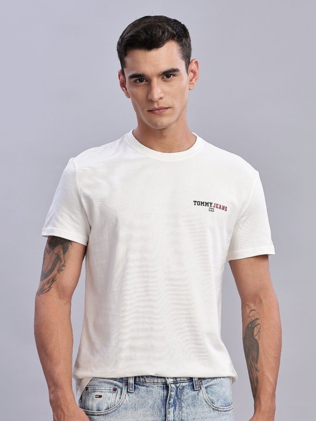 

Tommy Hilfiger Men Typography Printed Pure Cotton T-shirt, White