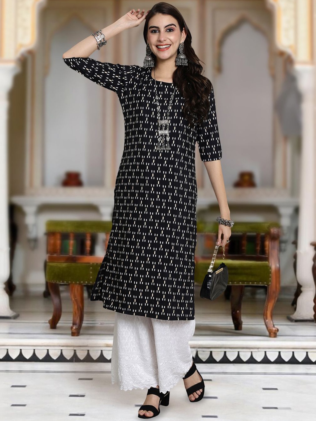 

Moda Rapido Geometric Printed Round Neck Straight Kurta, Black