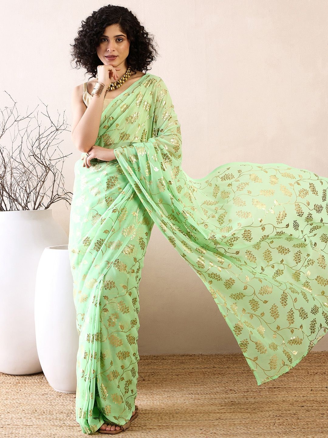 

Mitera Floral Poly Georgette Ready to Wear Saree, Green