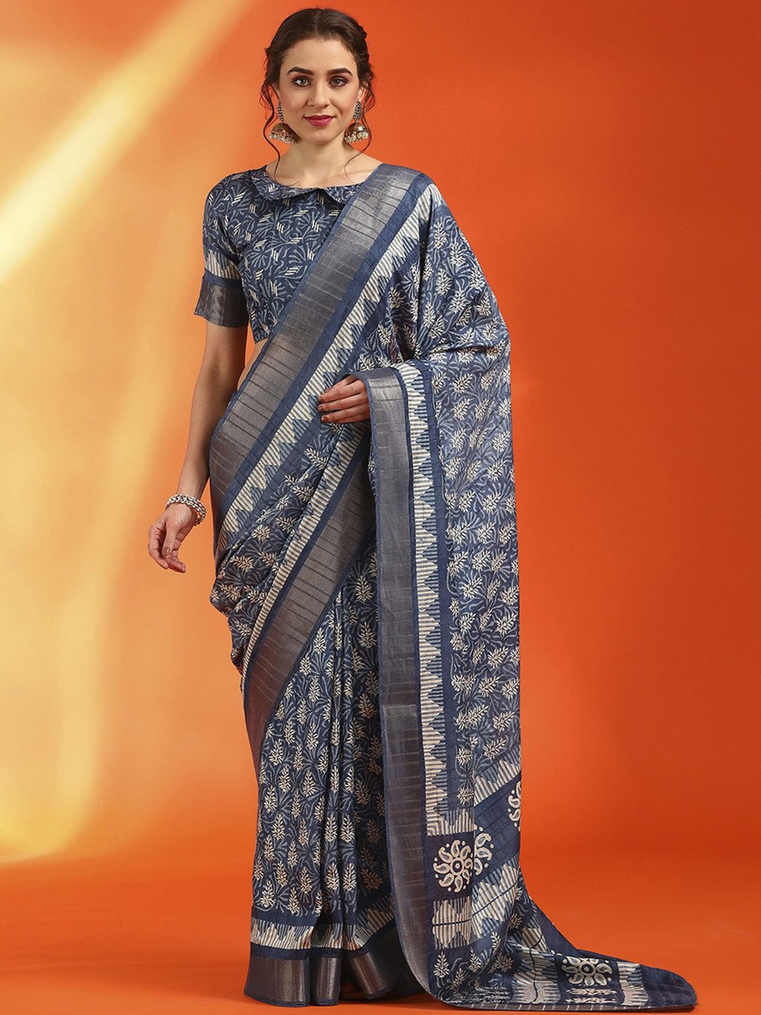 

Anouk Rustic Ethnic Motifs Zari Silk Cotton Sungudi Saree, Navy blue