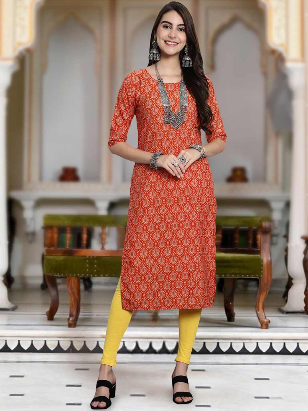 

Moda Rapido Floral Printed Round Neck Straight Kurta, Orange