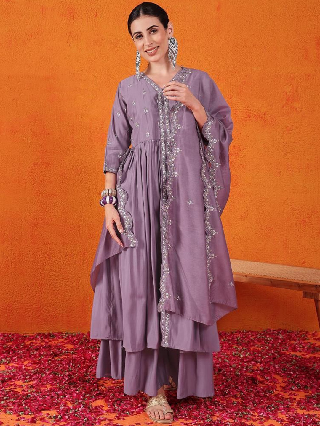 

Sangria Embellished V-Neck Kurta, Trouser & Dupatta Set, Pink