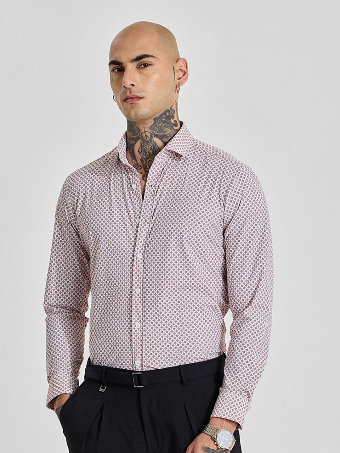 

Snitch Men Slim Fit Opaque Printed Casual Shirt, Pink