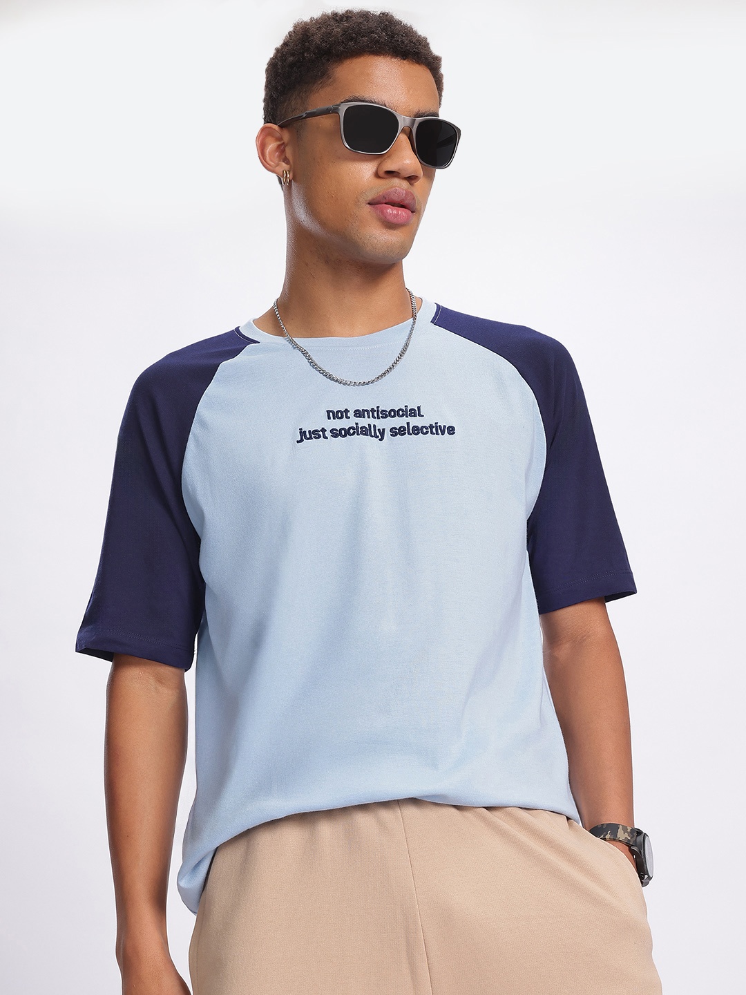

glitchez Typography Twist Relaxed T-shirt, Blue