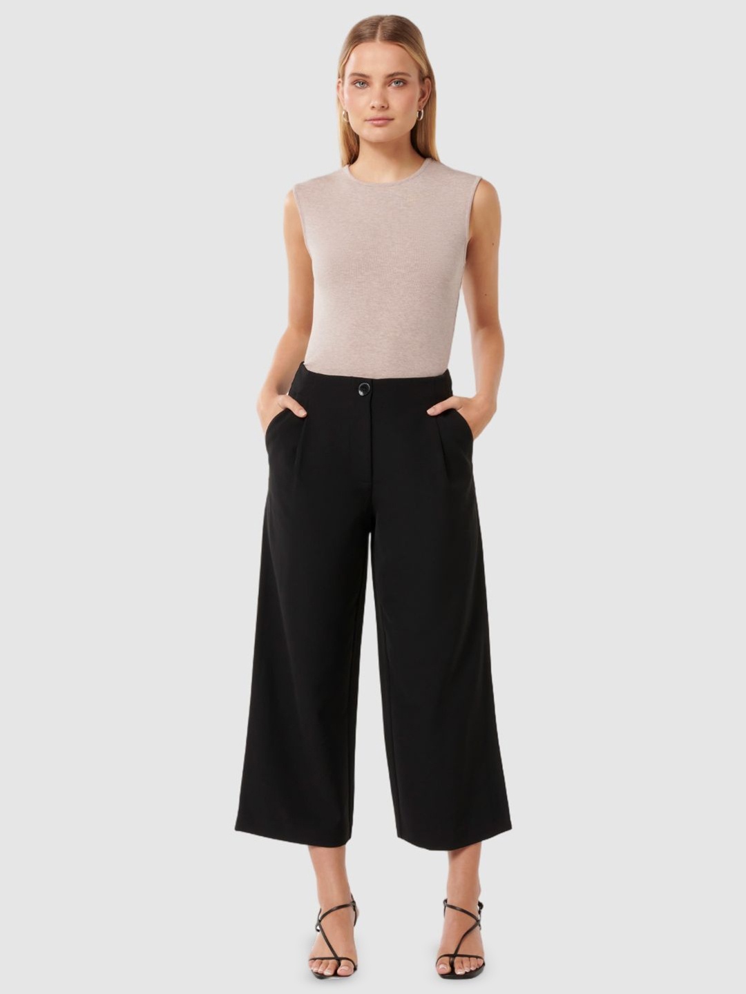 

Forever New Women Flared High-Rise Pleated Culottes Trousers, Black