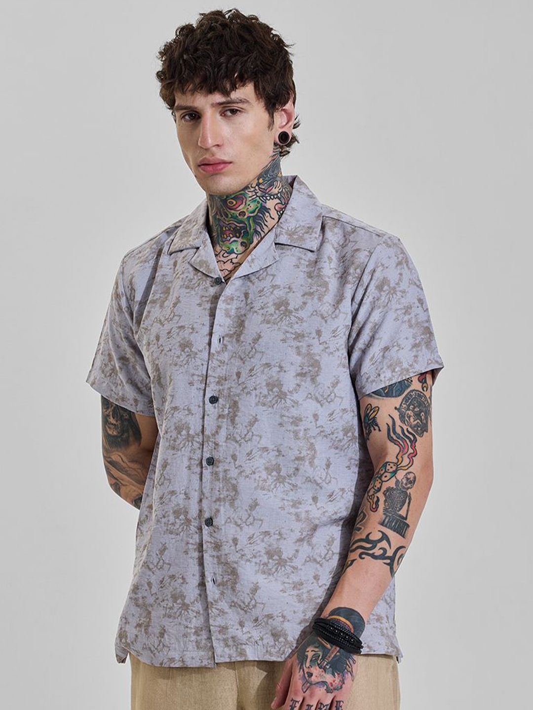

Snitch Men Boxy Opaque Printed Casual Shirt, Grey