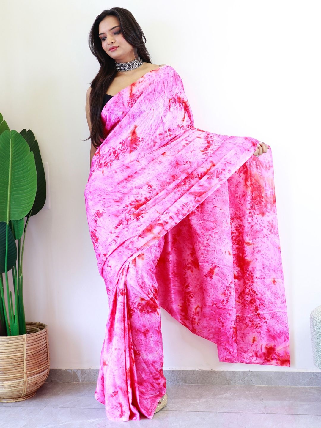 

Mitera Poly Chiffon Ready to Wear Saree, Pink