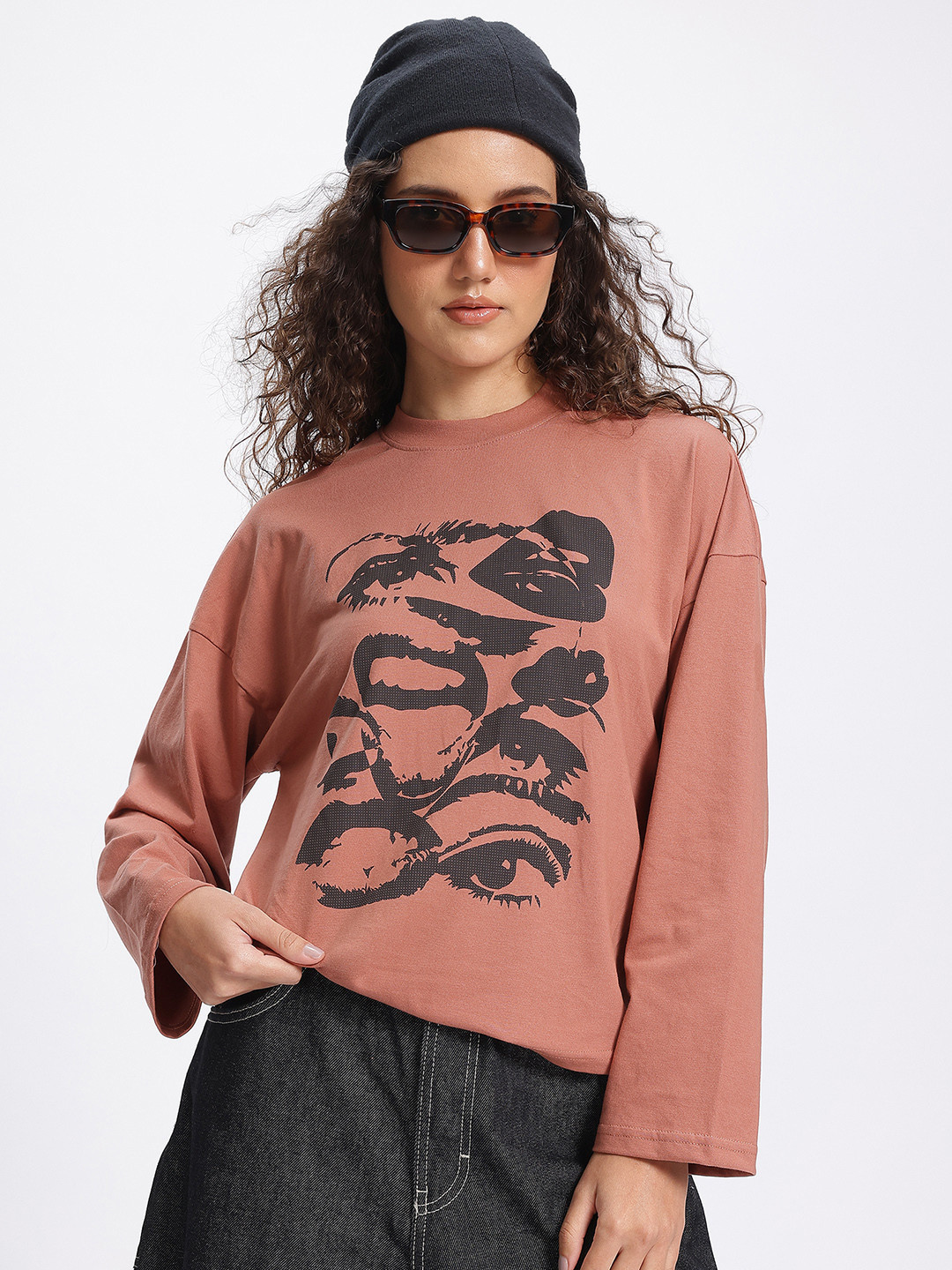 

glitchez Daring Designs Print Drop-Shoulder Sleeves Oversized T-shirt, Rust