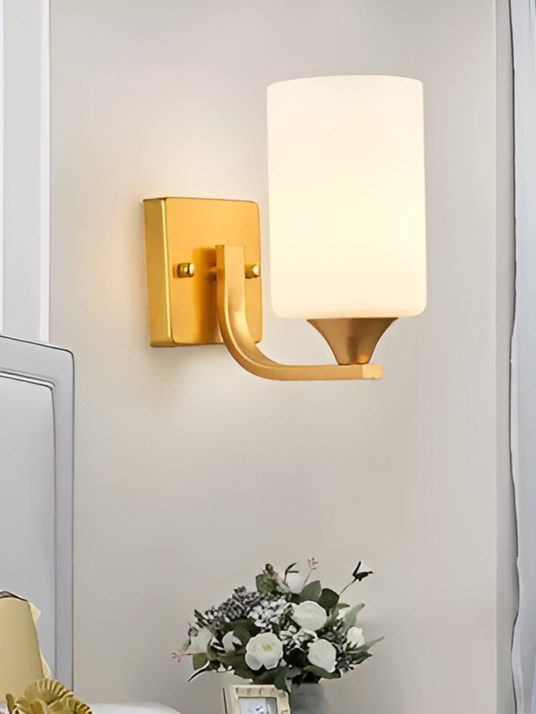 

GAUVIK Gold-Toned & White Cylinder Shaped Metal Wall Lamp