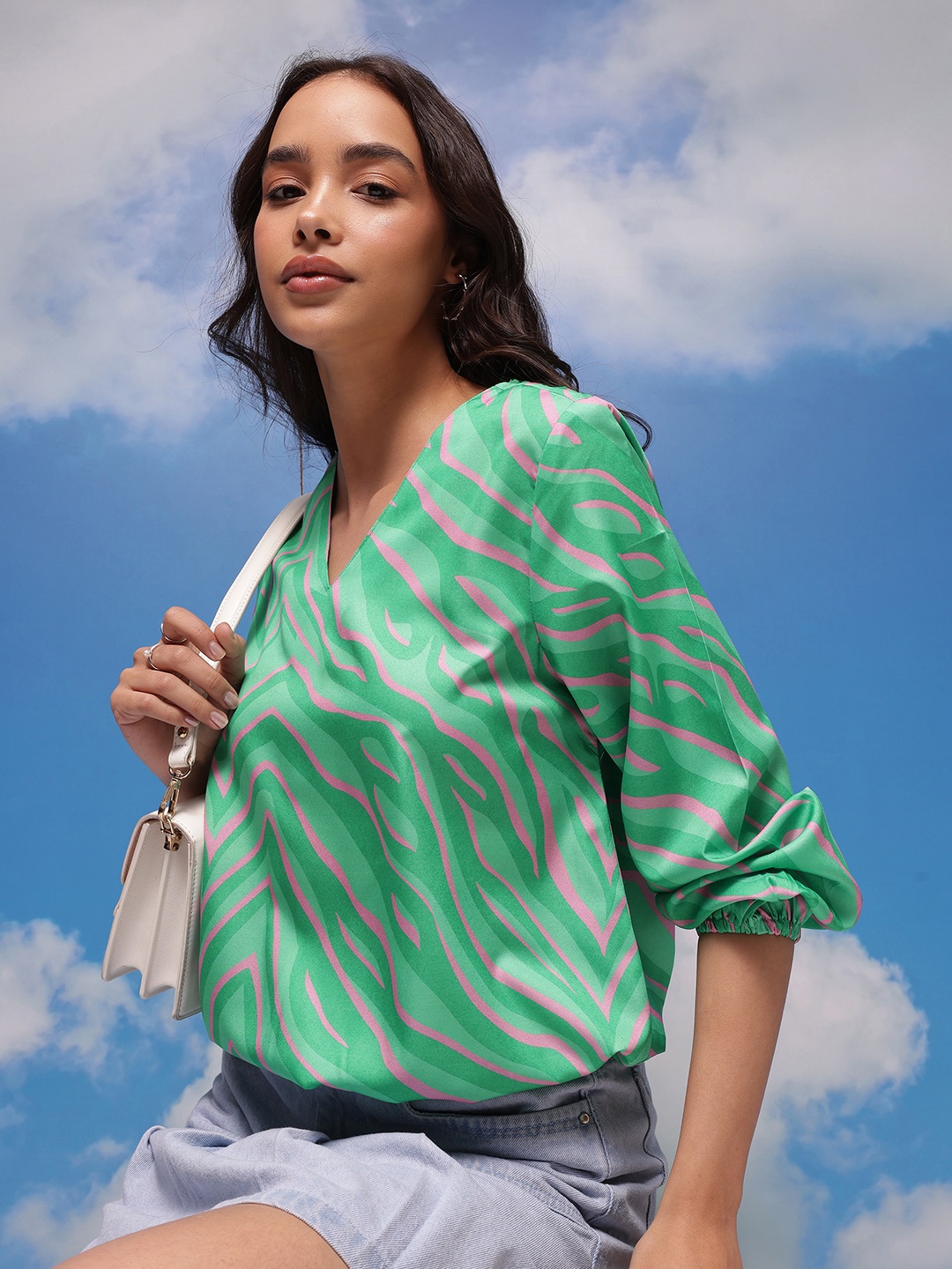 

CORSICA Abstract Print Puff Sleeves Blouson Top, Green