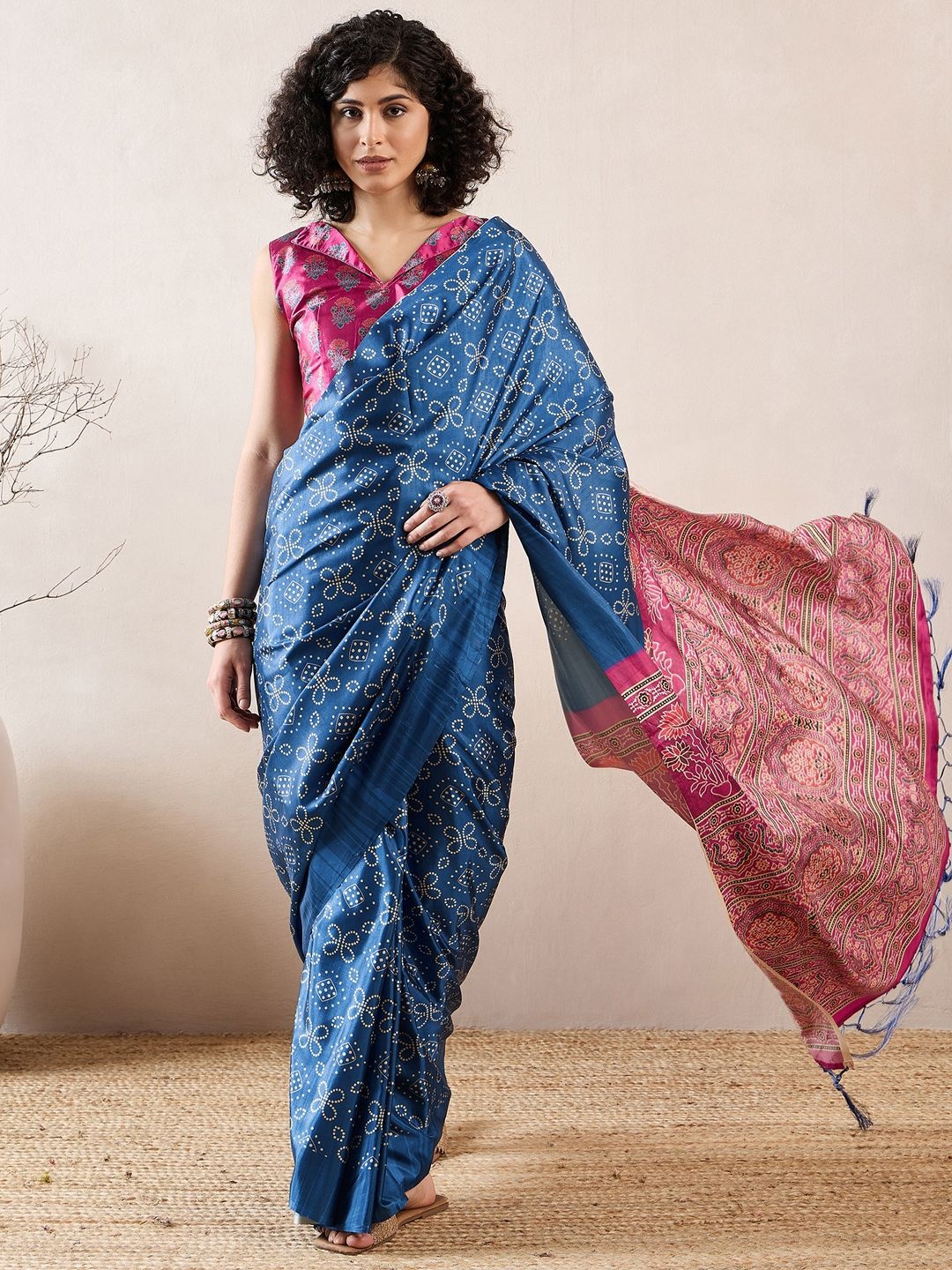 

Mitera Bandhani Silk Blend Ready to Wear Bandhani Saree, Blue