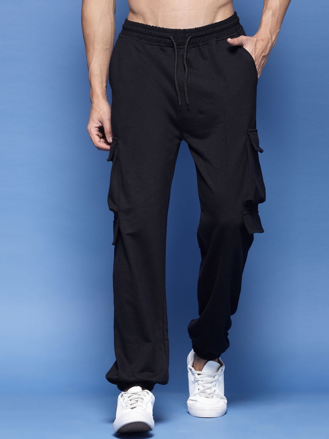 

THE BEETEL HOUSE Men Relaxed Loose Fit Easy Wash Cargos Trousers, Black