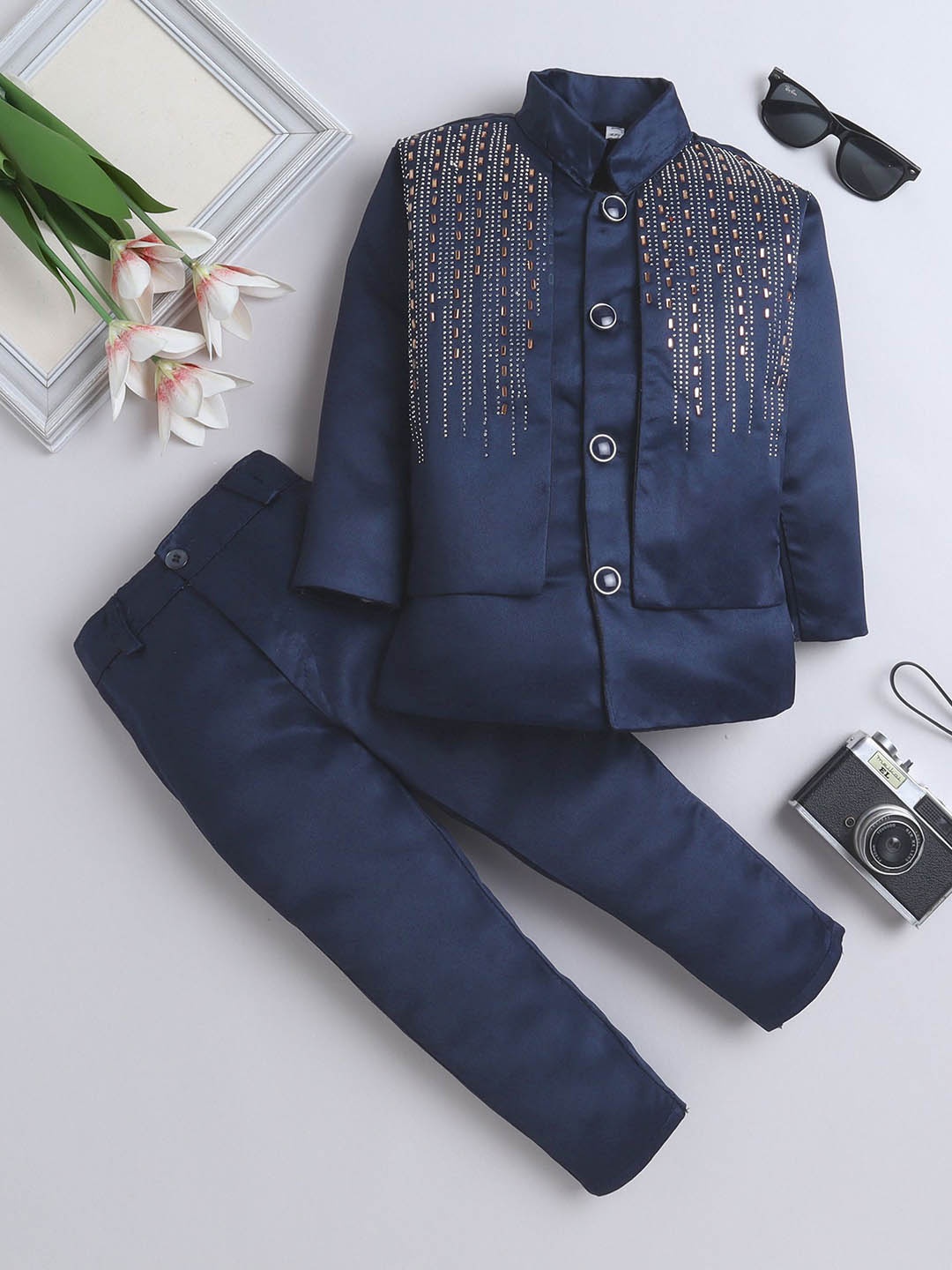 

FOURFOLDS Boys Embroidered Single Breasted Two-Piece Suits, Navy blue
