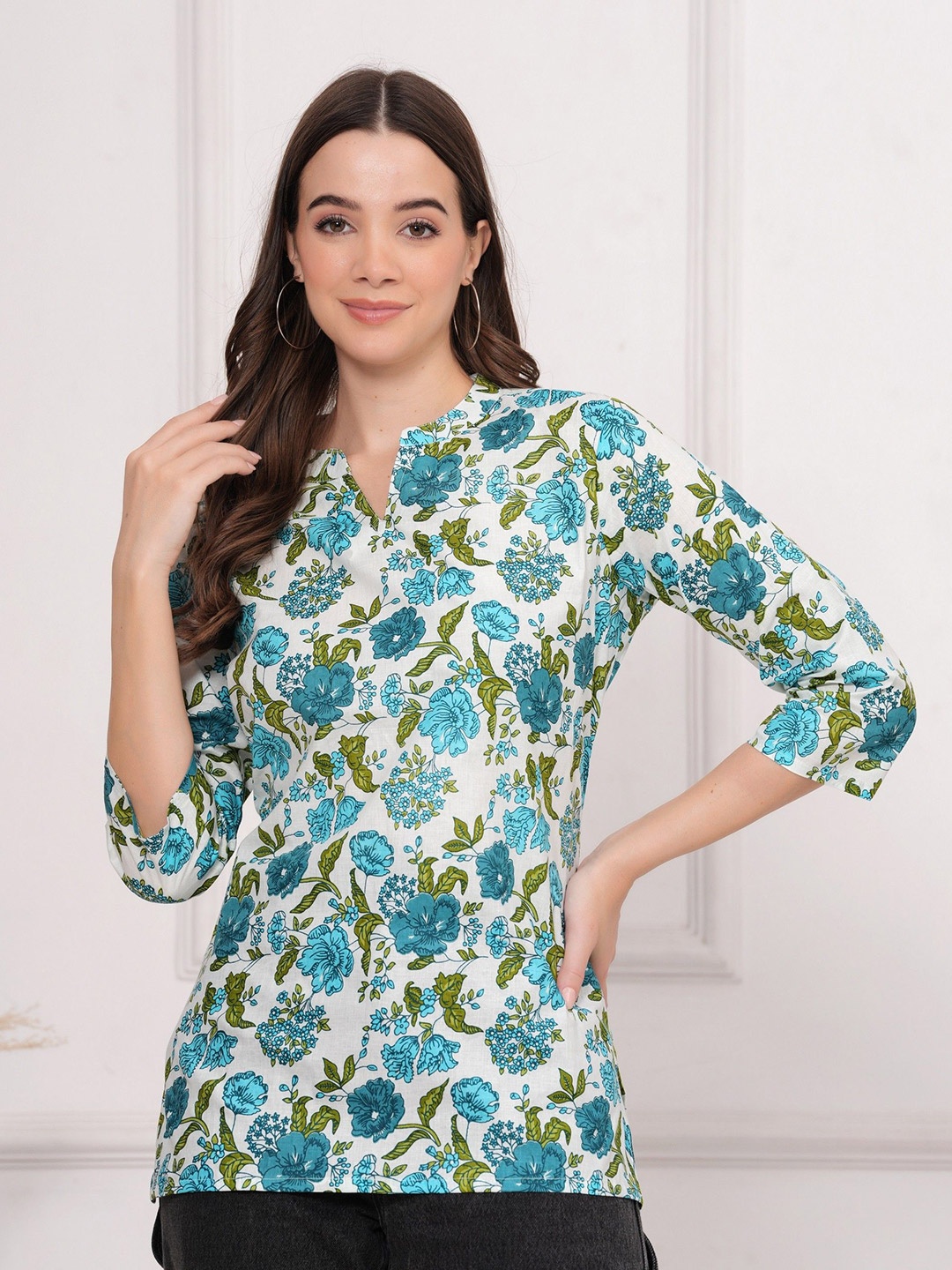 

UT Venero Floral Print Mandarin Collar Roll-Up Sleeves Cotton Top, Green