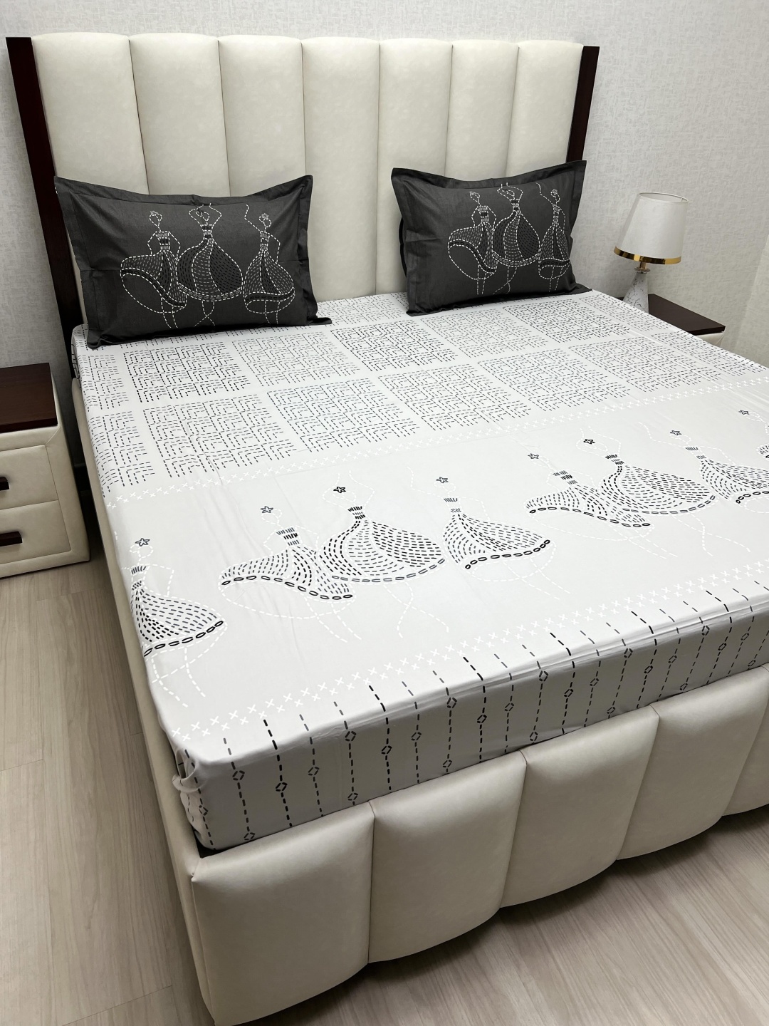 

Pure Decor Cotton King Size Double Bed Bedsheet With 2 Pillow Covers 2.74m X 2.74m, Grey