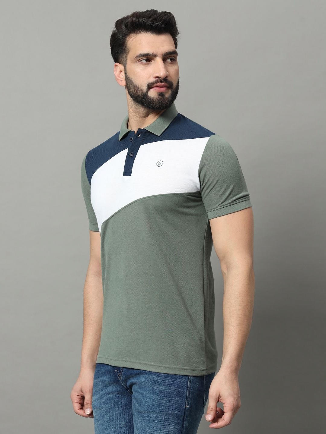

OGEN Men Colourblocked Polo Collar Raw Edge T-shirt, Green