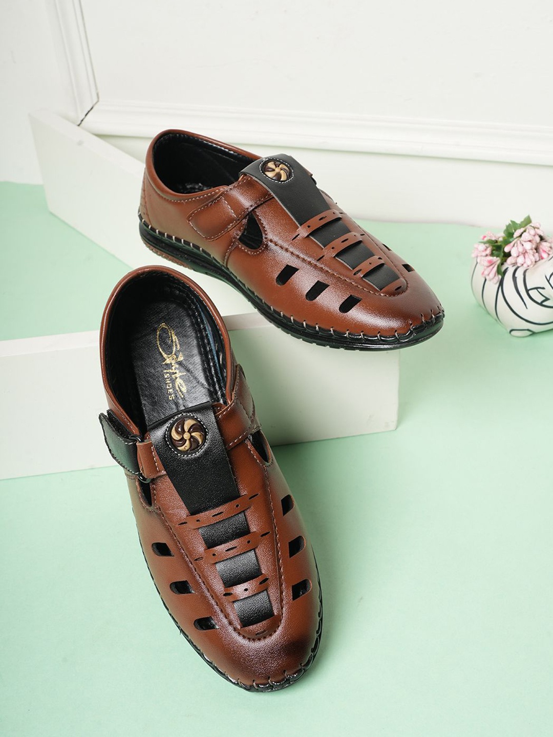 

Style Shoes Boys PU Shoe-Style Sandals, Tan