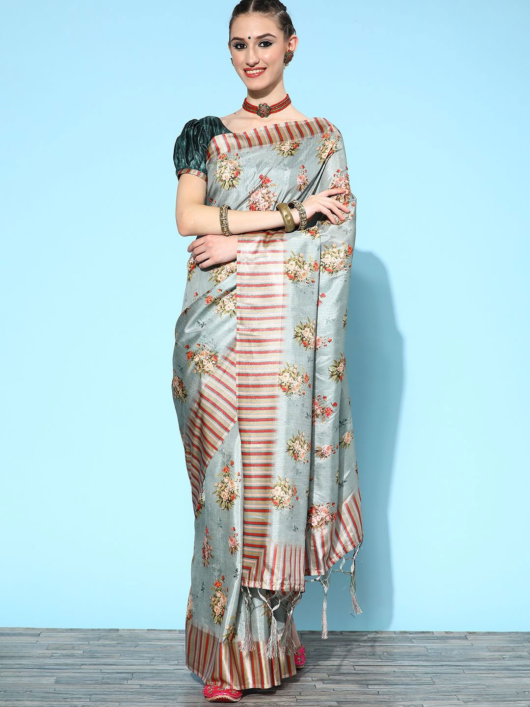 

Anouk Rustic Floral Silk Blend Saree, Sea green