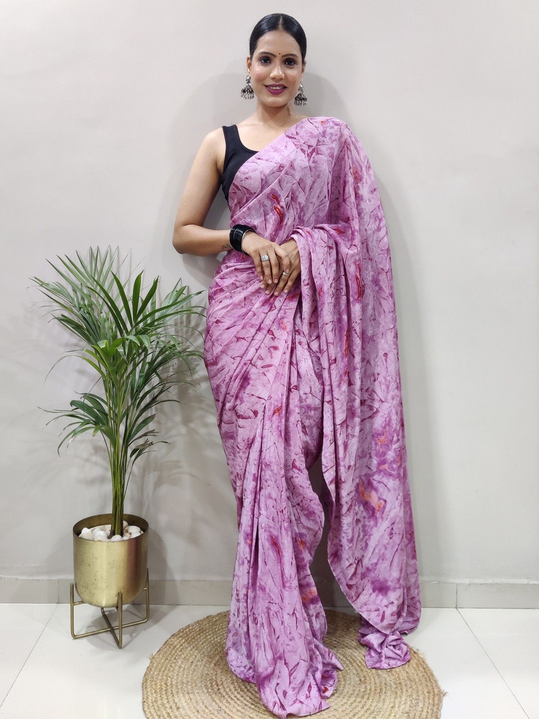 

Mitera Poly Chiffon Ready to Wear Saree, Mauve