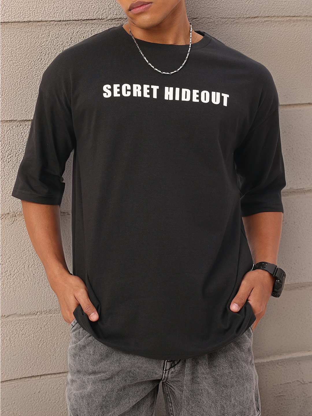 

Kook N Keech Rustic Hideout Dropped Shoulder Oversized T-shirt, Black