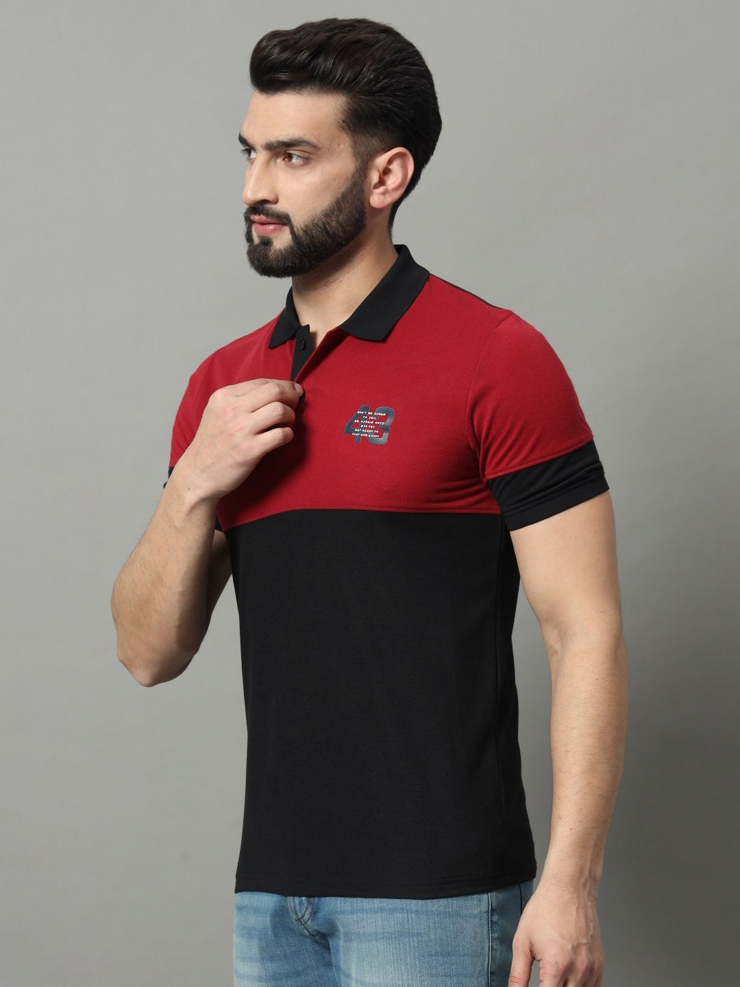

OGEN Men Colourblocked Polo Collar Applique T-shirt, Maroon