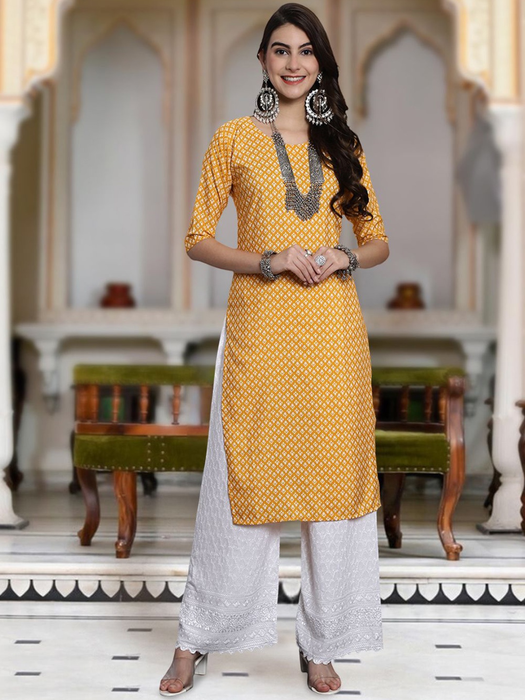 

Moda Rapido Floral Printed Round Neck Straight Kurta, Mustard